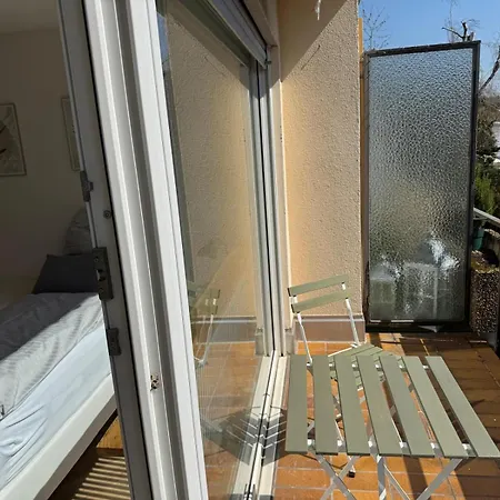 Mit Balkon Und Stellplatz *